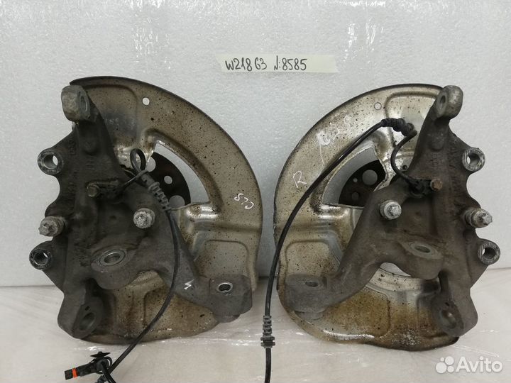 Кулак поворотный левый Mercedes W212 W218 63 AMG