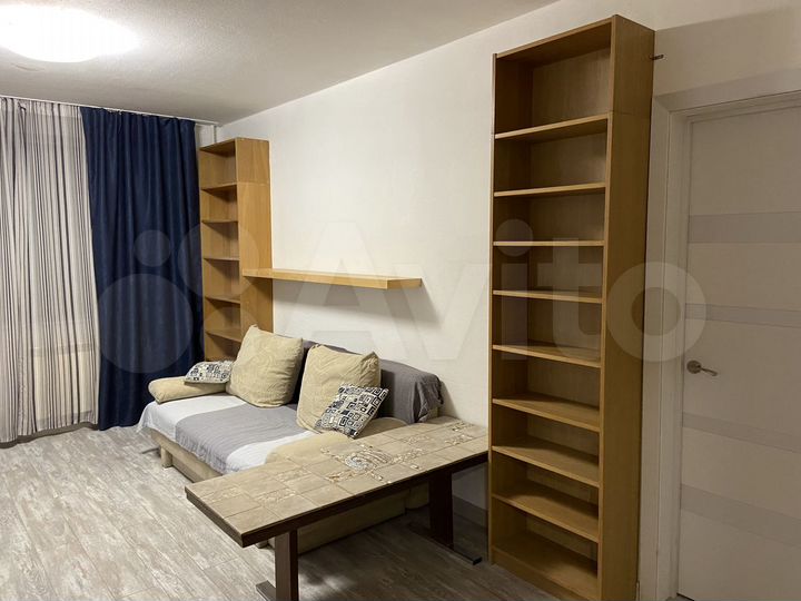 2-к. квартира, 61 м², 1/17 эт.