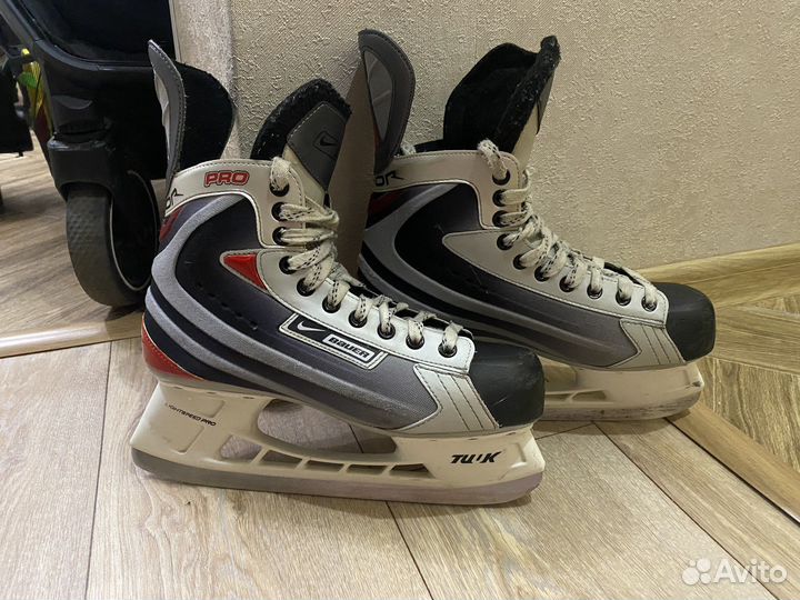 Хоккейные коньки bauer vapor pro