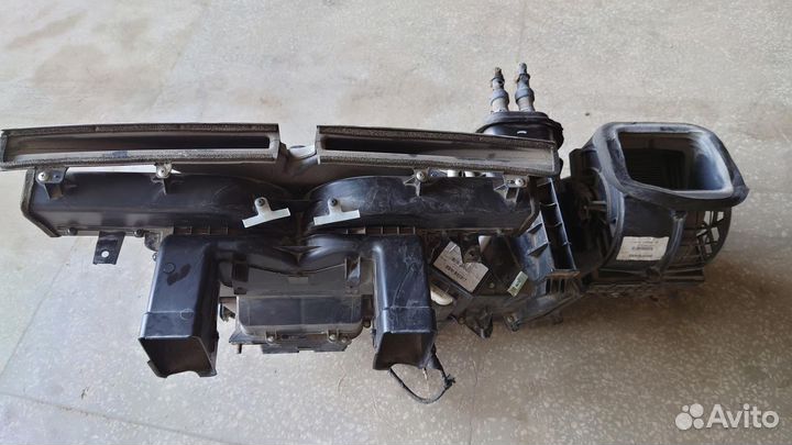 Б/У Б/У Корпус отопителя в сборе NAV nissan Navara