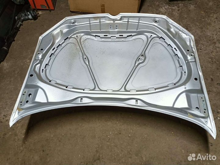 Капот Volkswagen Polo 5 седан (2009-2015)