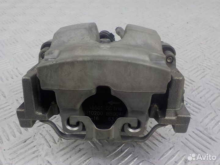 Суппорт задний левый Mercedes-Benz C W205