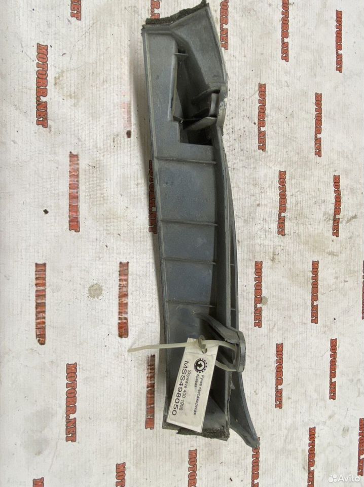 Ручка пассажирская правая skywave400 1998