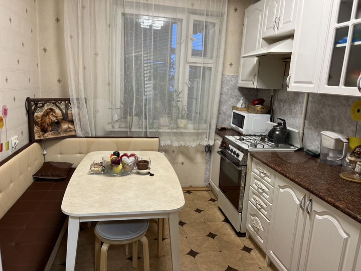 3-к. квартира, 71 м², 6/10 эт.