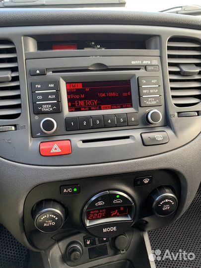 Kia Rio 1.4 AT, 2010, 152 000 км