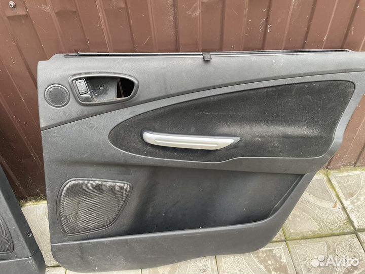 Обшивка задней левой и правой двери ford galaxy