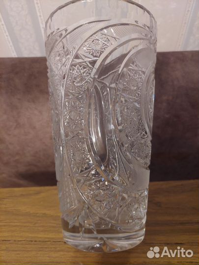 Хрустальная ваза