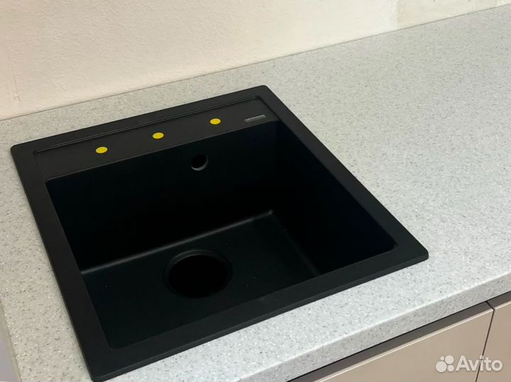 Столешница для кухни каменная Staron Aspen 210х60