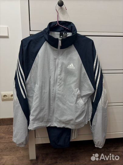 Спортивный костюм adidas