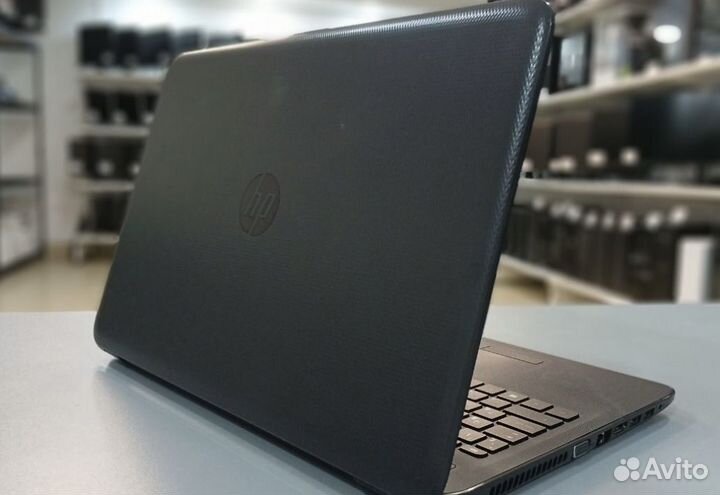 Ноутбук HP 15 AMD E1-6015 / RAM 8 GB / SSD 120