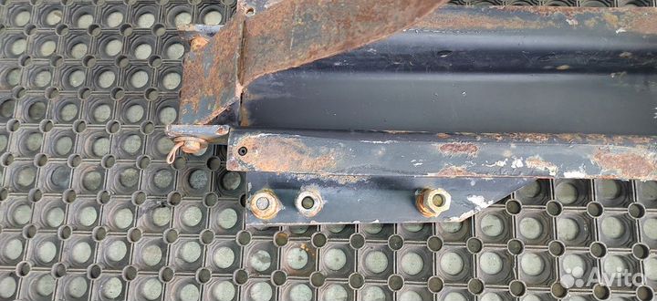 64301101103010 Кронштейн крепления топливного бака