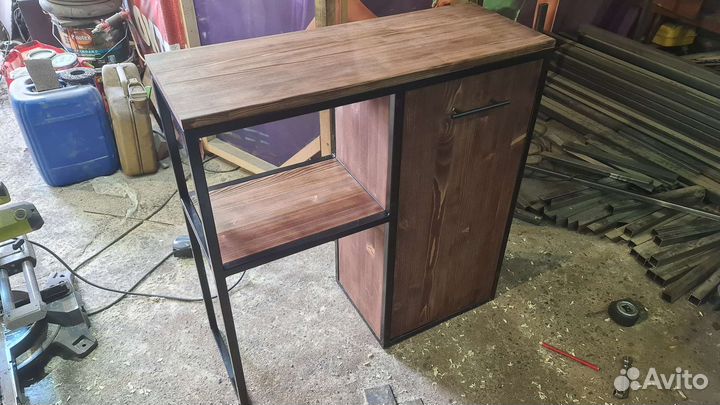 Столик под раковину