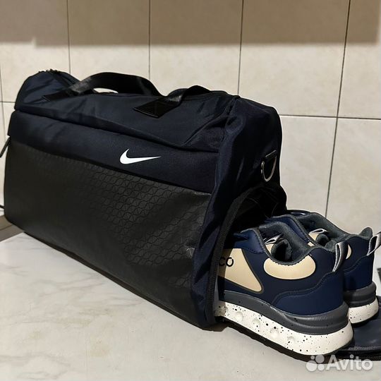 Сумка спортивная новая nike