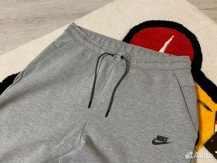 Спортивные штаны Nike Tech Fleece L оригинал