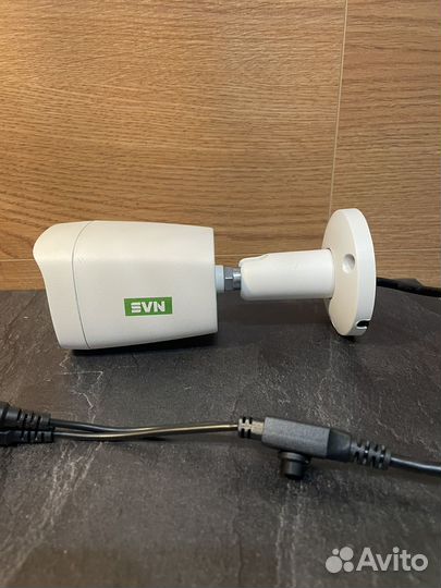 Уличная камера SVN-CD20HTC200F