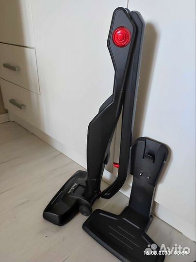 Вертикальный пылесос