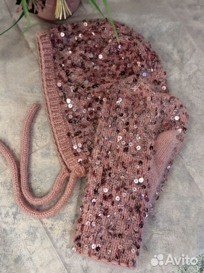 Чепчик с пайетками