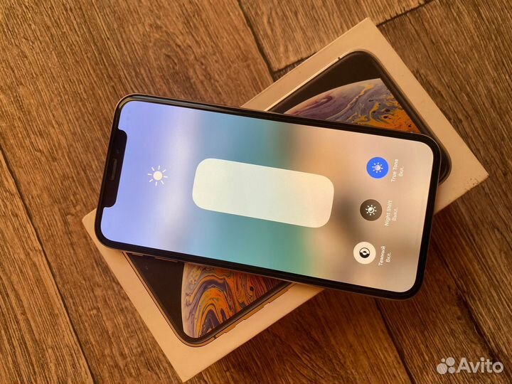 iPhone Xs, 256 ГБ