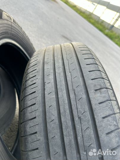 Yokohama BluEarth AE50 215/65 R17