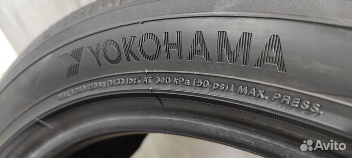 Yokohama BluEarth AE50 215/45 R18