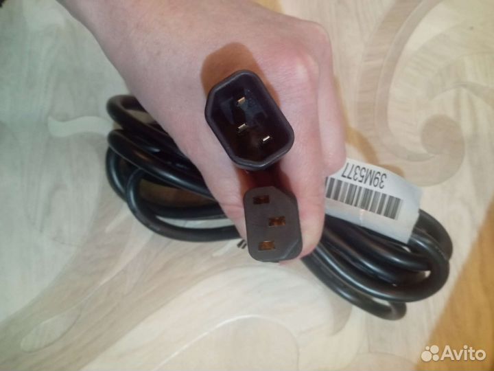 Кабель питания монитор-компьютер2,5 метра