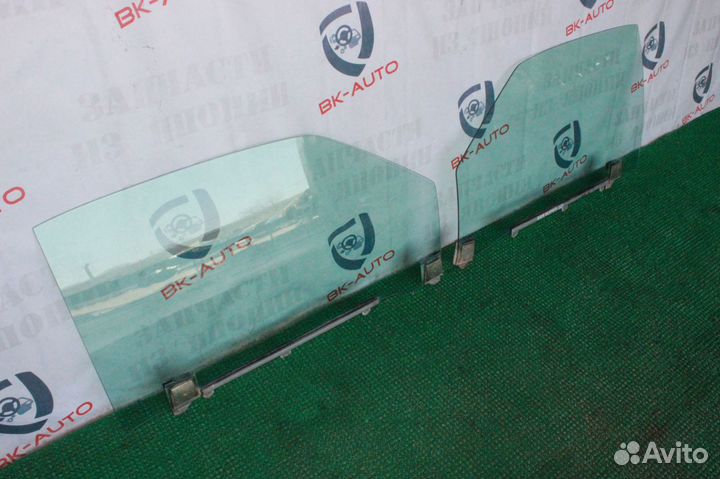 Стекла боковые пара 2 шт. Mercedes SL-Class R129