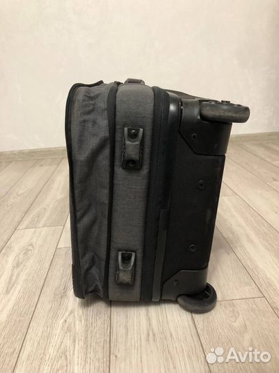 Dakine carry-on roller