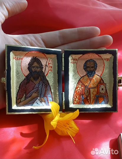 Редкий и необычный подарок.Иконы складень походные