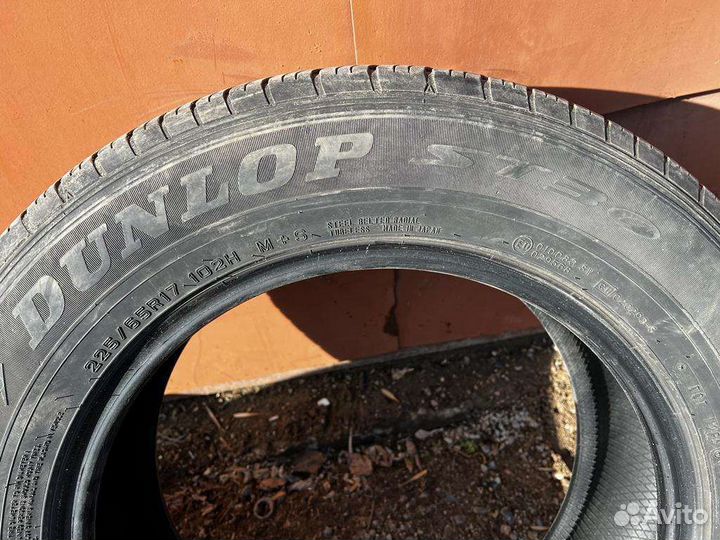 Dunlop Grandtrek ST30 225/65 R17 102