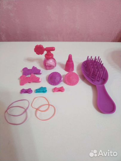 Кукла барби парикмахерская