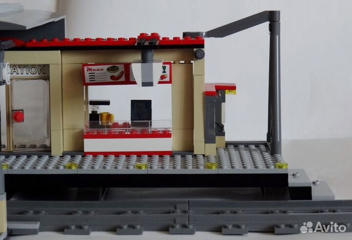 Lego city 60050 (Железнодорожная станция)