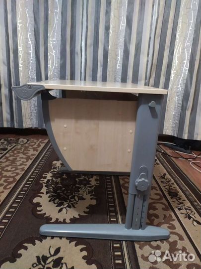 Стол (парта) ученический