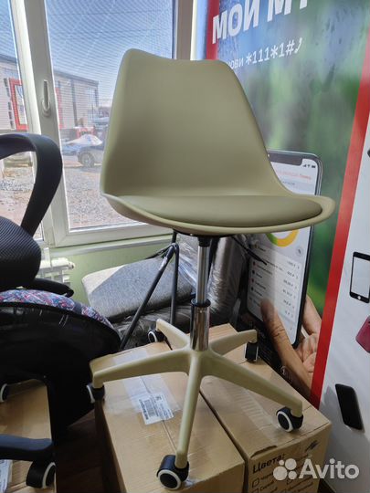 Компьютерный стул