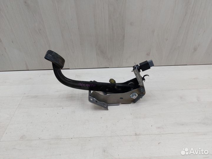 Педаль тормоза Kia Picanto 2