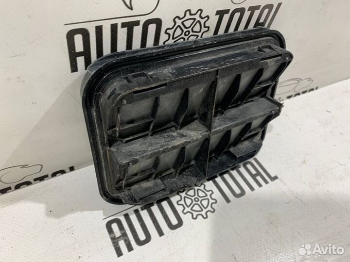 Клапан вентиляции багажника Renault Duster K4MA606