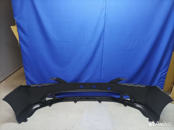 Бампер передний Toyota Camry