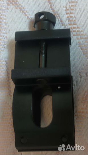 Крепление фонарика