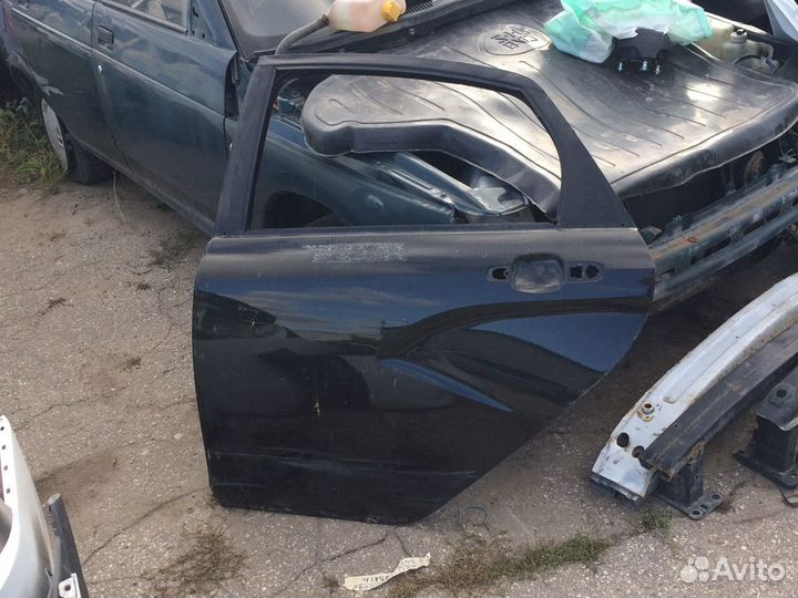 Дверь задняя левая vesta под ремонт