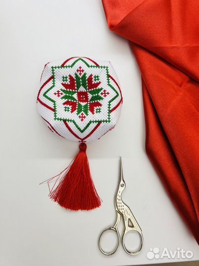 Игольница бискорню