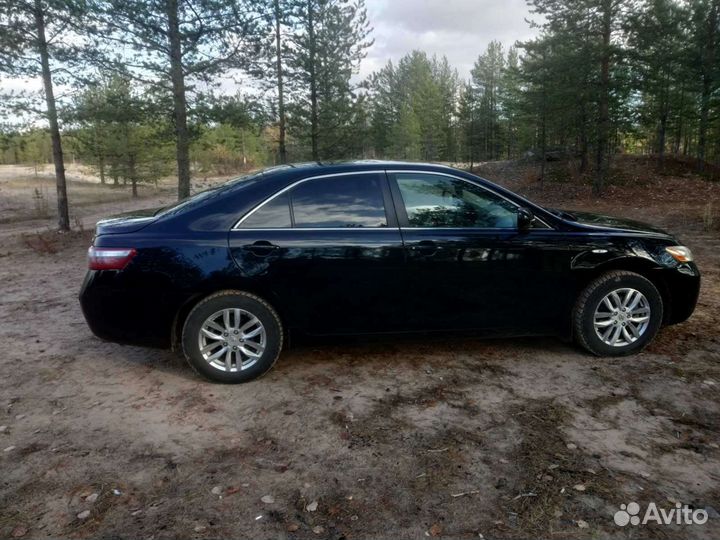 Пассажирские перевозки, автобус и автомобиль на за