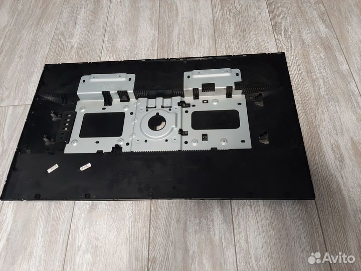 Продам на запчасти корпус монитора samsung s32d850