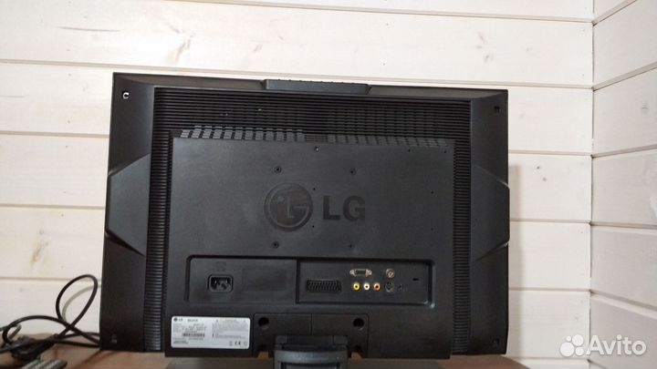 ЖК телевизор LG