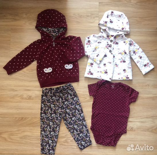 Комплект одежды на девочку Carter's