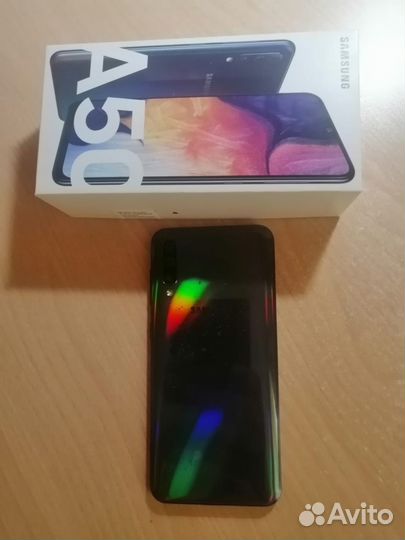 Samsung Galaxy A50, 6/64 ГБ