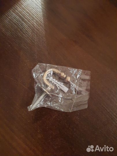 Держатель с кистями для штор