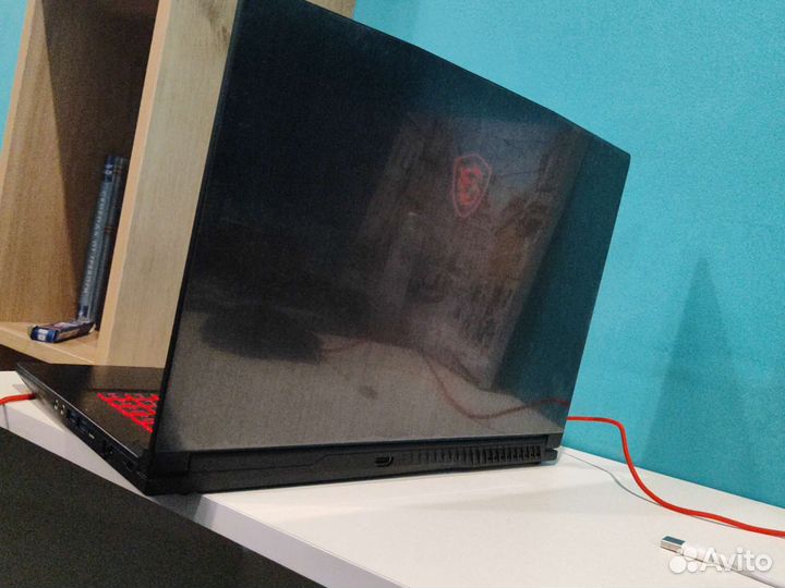 MSI GF63 Thin 11UC-217R