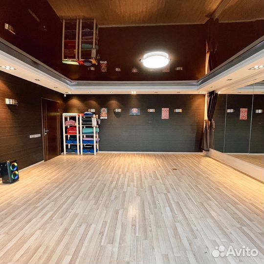 Зал для йоги