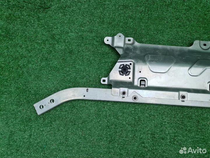 Усилитель передней панели BMW X3