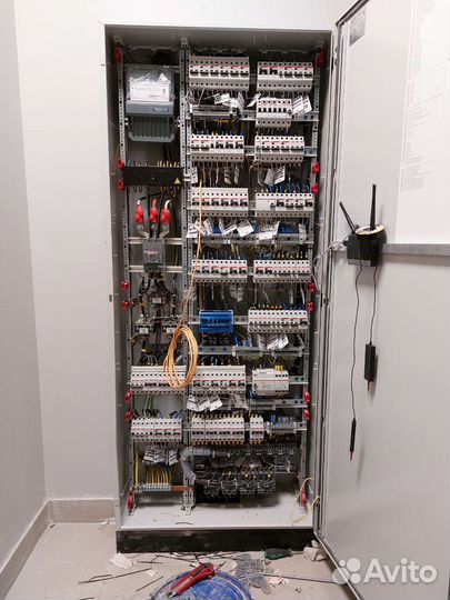 Услуги электрика монтаж установка штробление и др