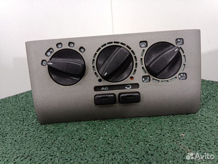 Блок управления отопителем Chery Amulet